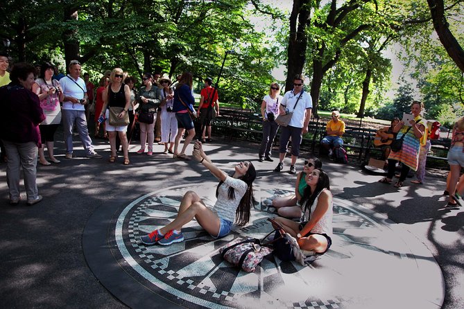 New York City Sightseeing Tour by Coach - Fifth Avenue and Museum Mile from your window