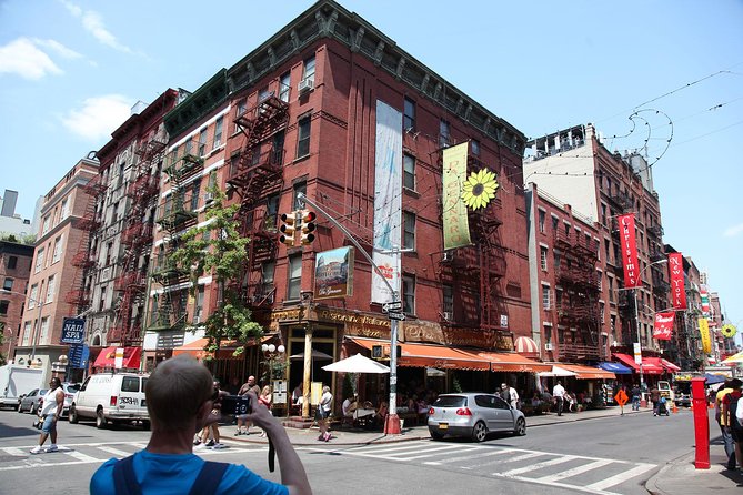 New York City Sightseeing Tour by Coach - Wall Street and Liberty Park