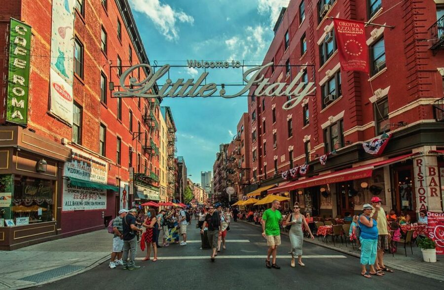 New York City: Sightseeing Walking Tour with Food Tastings - Two subway rides and Times Square