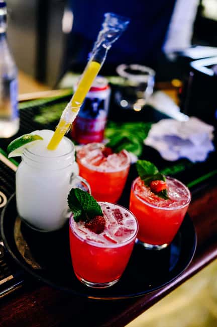 New York City: Sip 'N Groove Evening Cruise with Live DJ - Key points to know before you book