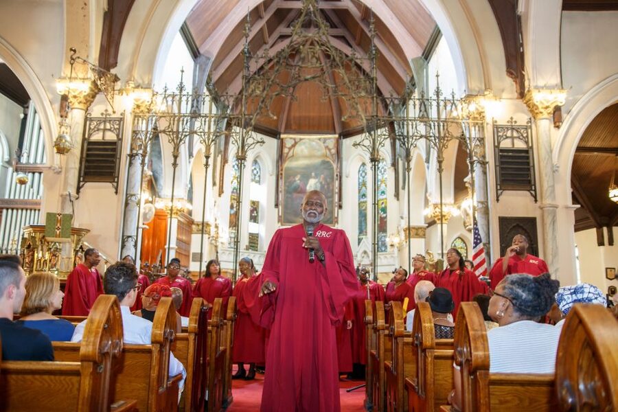 New York City: Sunday Harlem Gospel Guided Tour - Why the gospel service is the heart of the morning