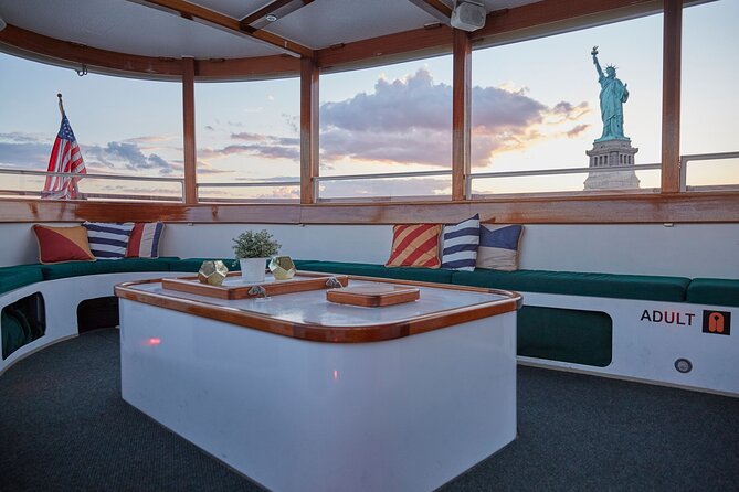 New York City Sunset Cocktail Cruise on Small Yacht - Key points to know before you book