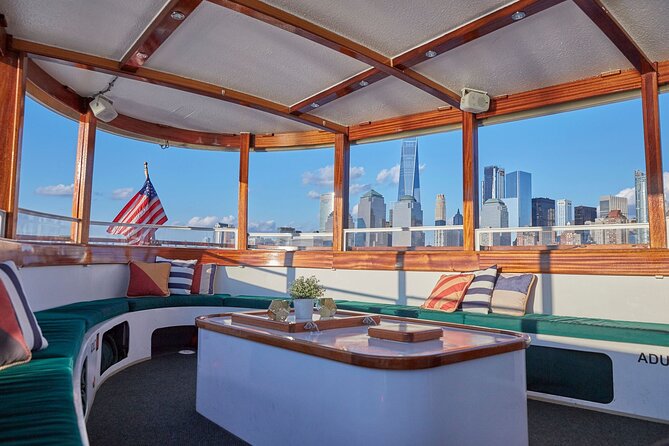 New York City Sunset Cocktail Cruise on Small Yacht - The ride back as the skyline lights up