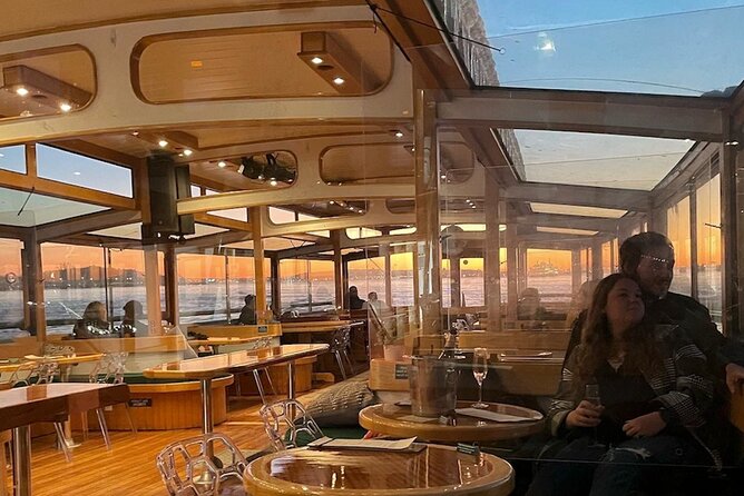 New York City Sunset Cruise on a Yacht - Why the Hudson River is the right place to see New York