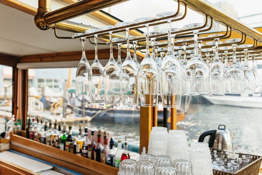 New York City: Sunset Yacht Cruise - Meeting Lady Liberty at the best hour