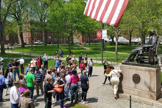 New York City to Boston, Cambridge, Harvard & MIT Tour - What the bilingual format means for you