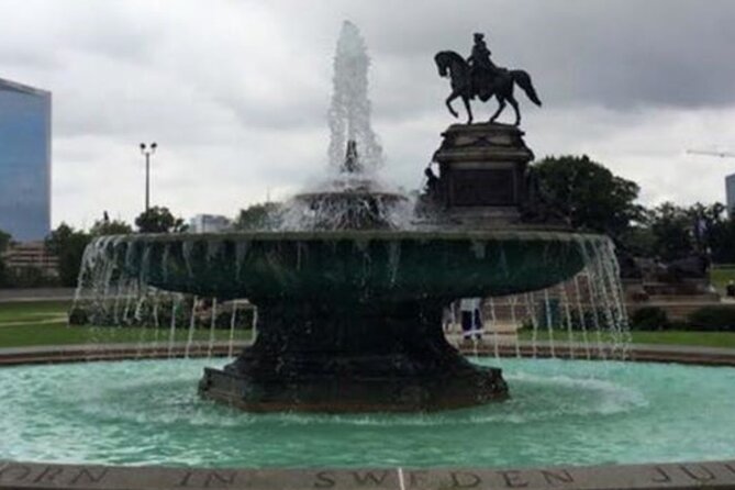New York City to Washington DC and Philadelphia Tour in 1 Day - Fifteen minutes at the Marine Corps War Memorial