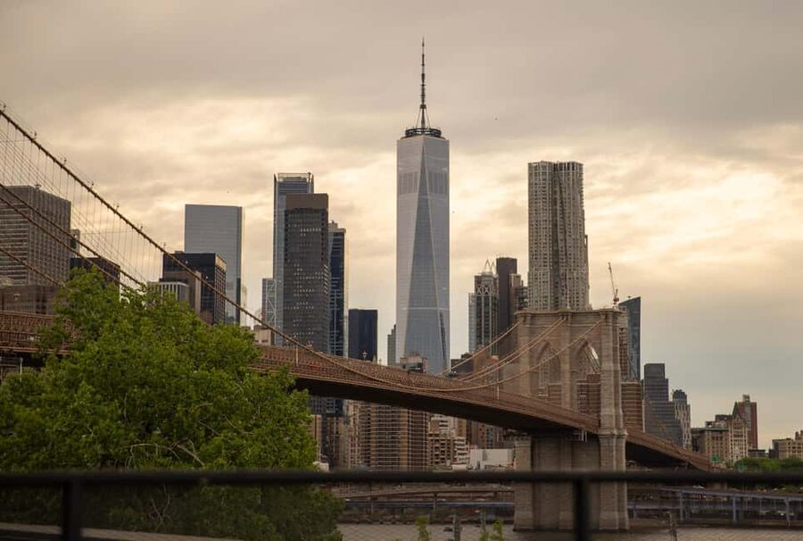 New York City Walk Tour Williamsburg DUMBO Brooklyn Bridge - Why this four-hour walk works