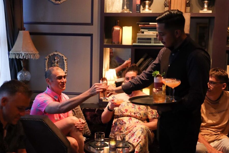 New York: Guided Walking Tour to Hidden Speakeasies - Languages, timing, and cancellation flexibility