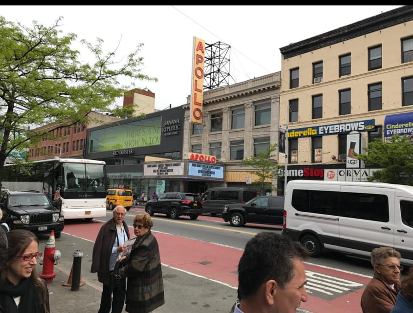 NEW YORK HARLEM GOSPEL WALKING - The Apollo Theater and Harlem’s music story