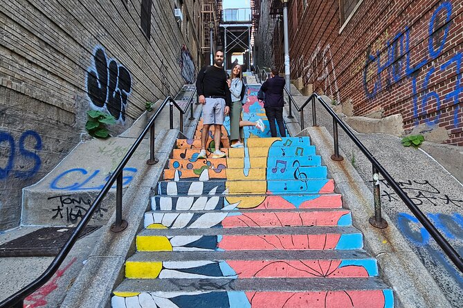New York: Hip-Hop, Murals, Sports & Dangerous Neighborhoods Tour - Walking and subway transfers are part of the lesson
