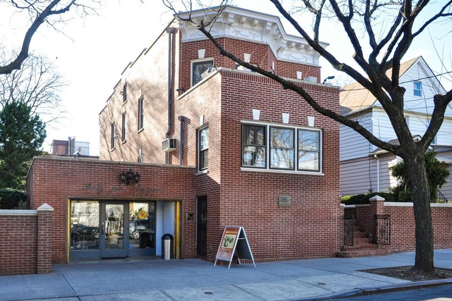 New York: Louis Armstrong Private Walking Tour with Concert - Ending at Birdland Jazz Club