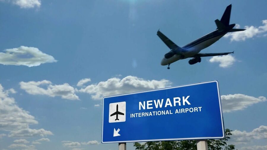 New York Manhattan:JFK EWR LGA Private Hotel Transfer - What the airport pickup feels like