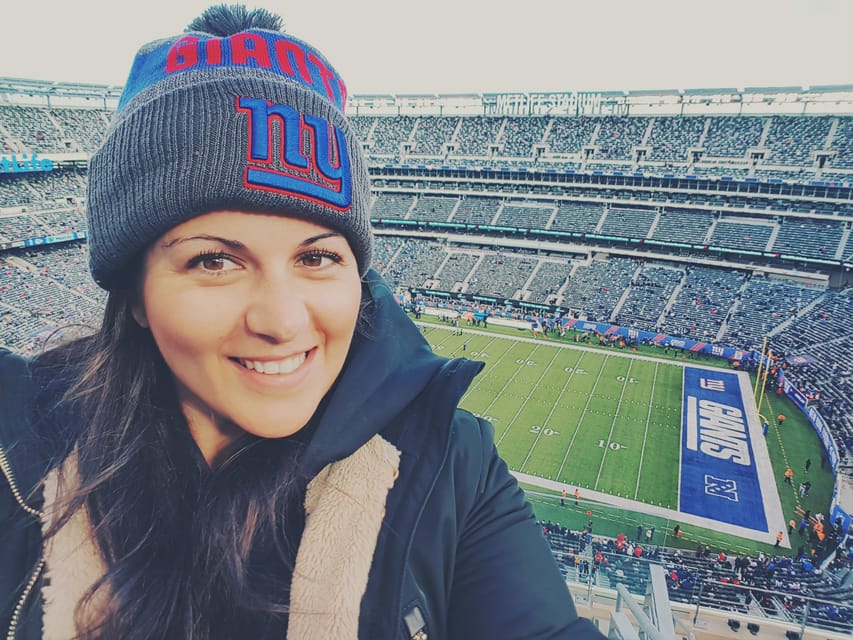 New York: New York Giants Football Game Ticket - Tailgating, food, and the pregame mood
