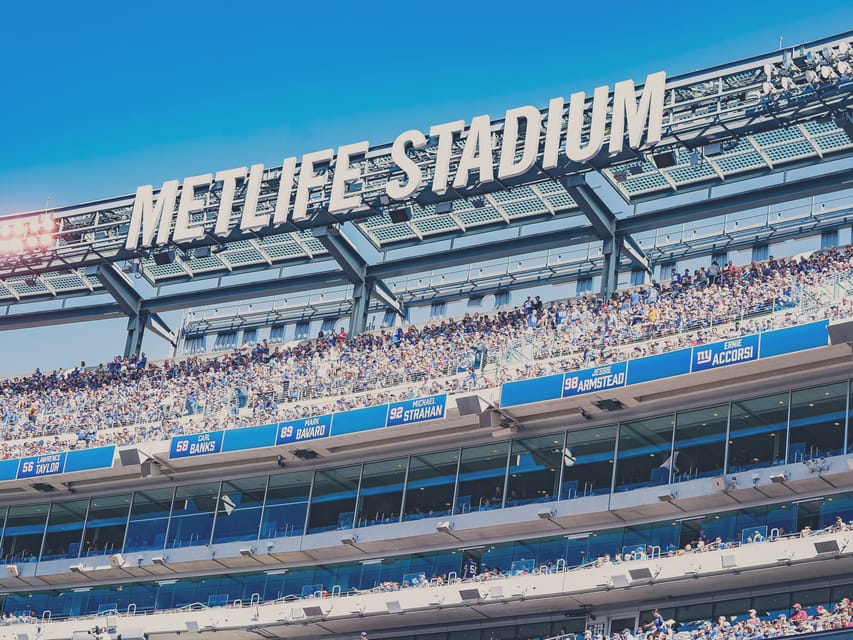 New York: New York Giants Football Game Ticket - Who will enjoy this most