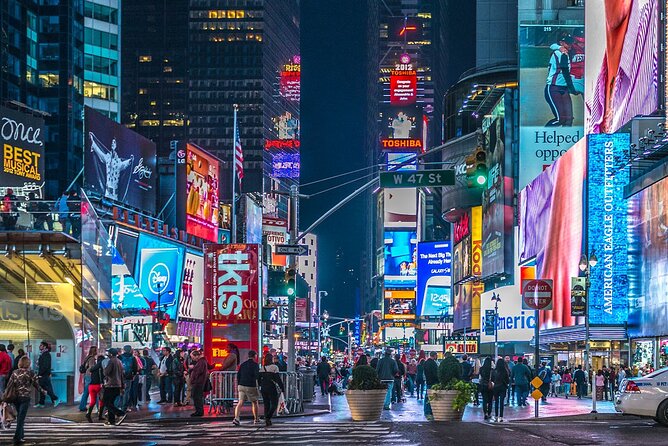 New York Night Tour: Open Top Bus Tour by TopView® - Crossing toward Brooklyn and seeing the bridge