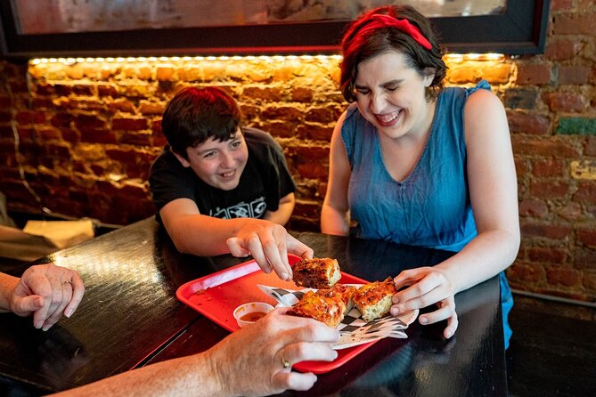 New York Private Food Tour with 6+ Tastings in Greenwich Village - Falafel, bagels, and the taste of everyday New York