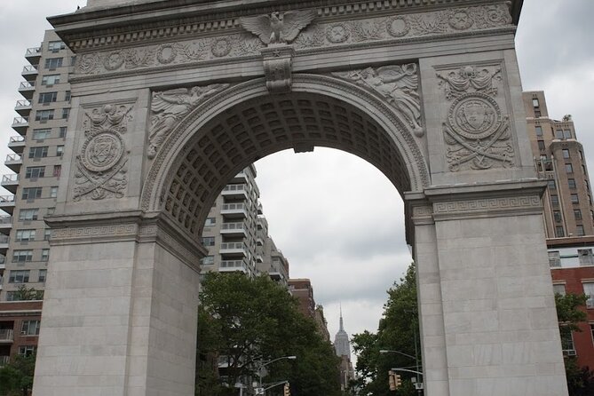 New York Private Food Tour with 6+ Tastings in Greenwich Village - Timing, walking, and transport