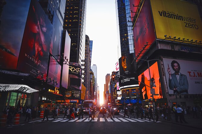 New York Private Walking Tour with a Local - The strongest part: questions about ordinary New York