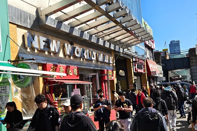 New York: Queens Borough Walking Tour - Jackson Heights and the many communities along Roosevelt Avenue