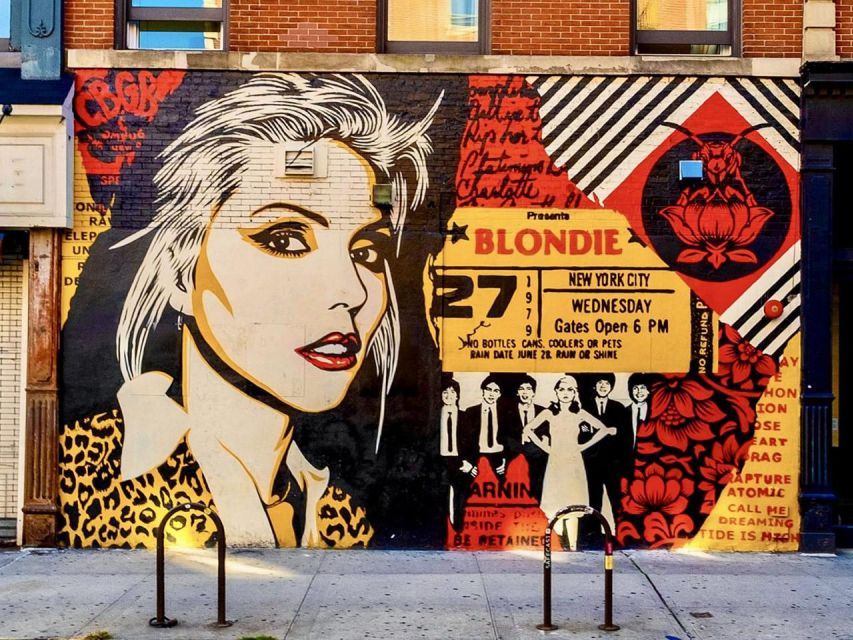 New York: Rock and Roll History and Culture Walking Tour - Album covers in their original streets
