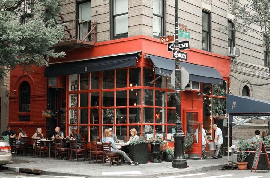 New York: The secret Greenwich Village with a local - Architecture from brownstones to art deco details