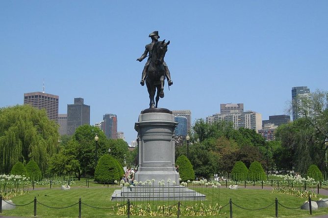 New York To Boston and Harvard in One Day - Quincy Market gives you the day’s breathing room