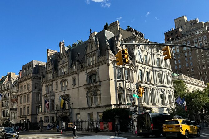 New York Upper East Side Art and Architecture Tour - The Frick Collection and the mansion behind it