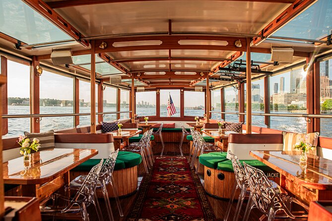 New York Urban Wildlife Sunset Boat Tour - Why this three-hour cruise feels different