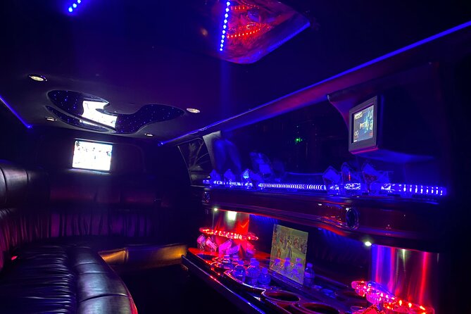 Newark (EWR) Airport Stretch Limo Service To NYC - Comfort, refreshments, and special occasions