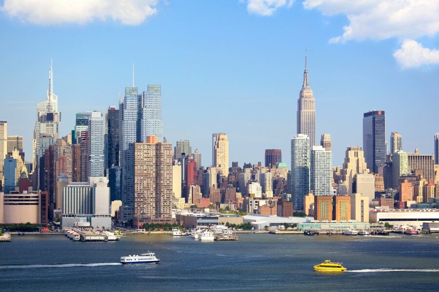 Newark Liberty International Airport: Manhattan Transfers - Departure from Manhattan to EWR