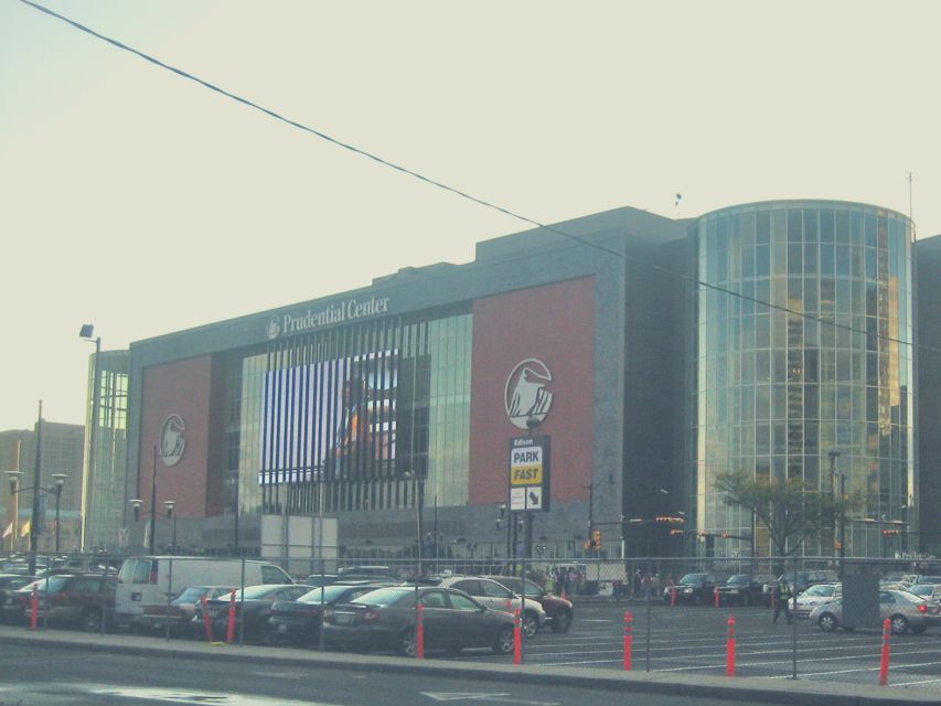 Newark: New Jersey Devils Ice Hockey Game Ticket - Practical Details That Can Save Your Evening
