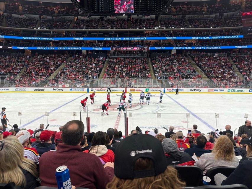 Newark: New Jersey Devils Ice Hockey Game Ticket - Getting Into Prudential Center With a Digital Ticket