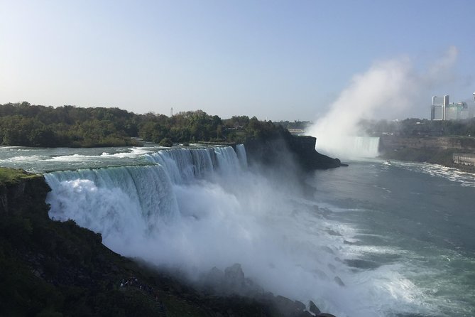 Niagara Falls One Day Tour from New York City - The road from Manhattan to the falls