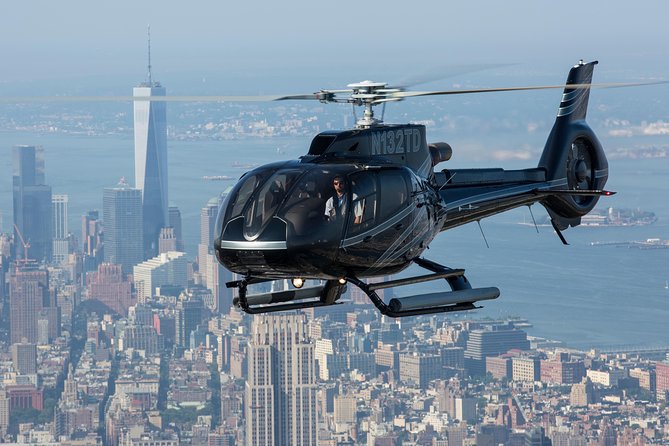 NY Helicopter Tour: Manhattan Highlights (Heliport fees Incl.) - Central Park and the upper edge of the route