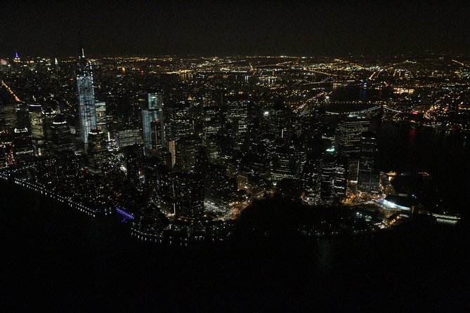 NY Helicopter Tour: New York City Skyline (Heliport fees Incl) - Northern Manhattan, Columbia University, and the George Washington Bridge