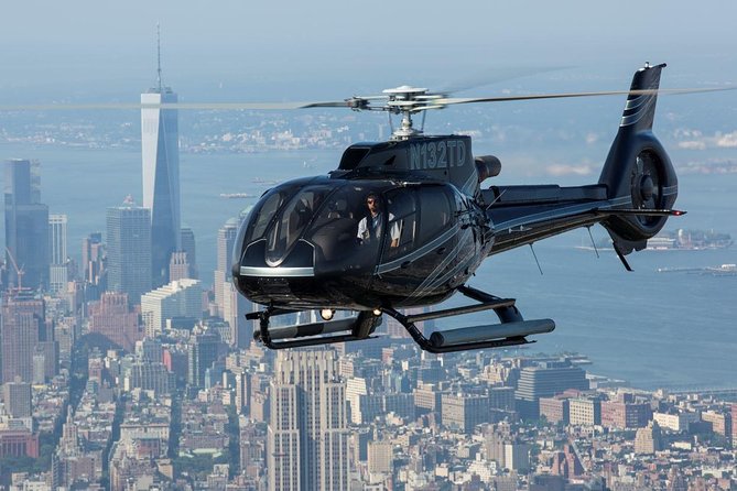 NY Helicopter Tour: Ultimate NYC Sightseeing (Heliport fees Incl) - Cabin comfort, seating, and the view from inside