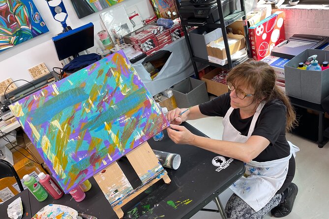 NYC: Abstract Painting with Palette Knives – Small Group - Key points at a glance