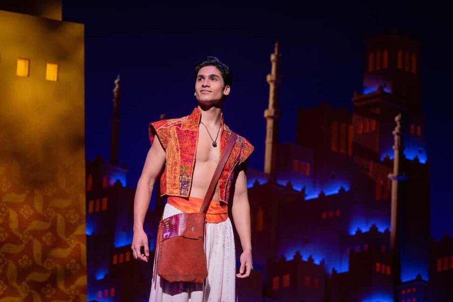 NYC: Aladdin the Musical on Broadway - Arriving at the New Amsterdam Theatre