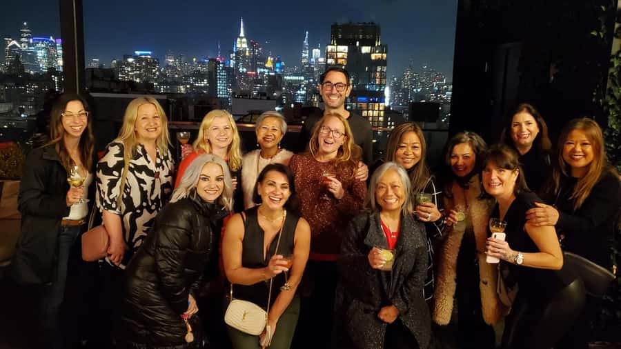NYC: Bar, Lounge and Rooftop Nightlife Tour - Speakeasies and basement bars