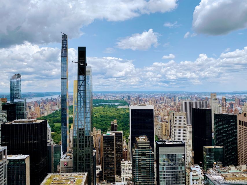 NYC; Best of Midtown Manhattan - The Must-See NYC - Theater District and Times Square in 35 minutes