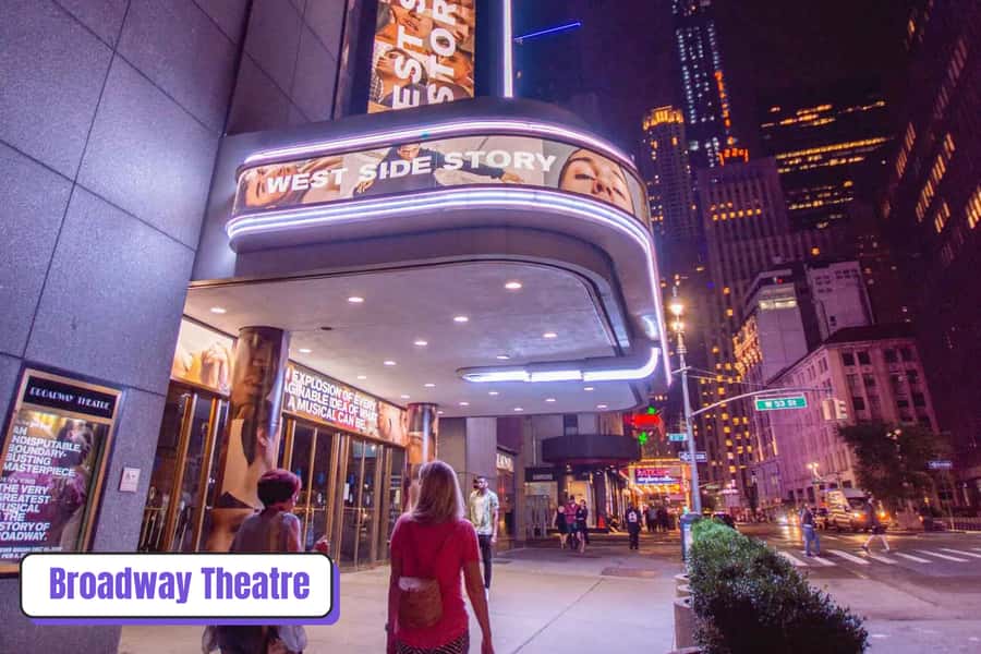 NYC : Big Apple City Lights & Broadway Express Tour 40 Mins - Times Square under the LED screens