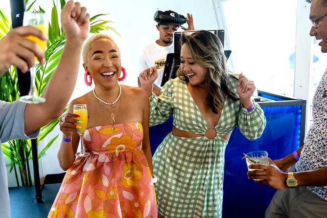 NYC Bottomless Brunch Cruise with Iconic Views - Bottomless Mimosas and a Fully Stocked Bar