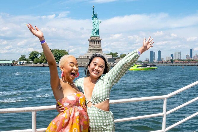 NYC Bottomless Brunch Cruise with Iconic Views - The Manhattan Skyline from the Hudson