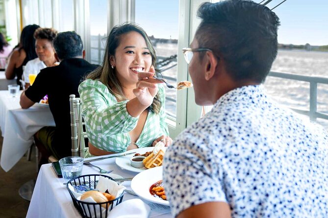 NYC Bottomless Brunch Cruise with Iconic Views - Music, Dancing, and the Mood on Board