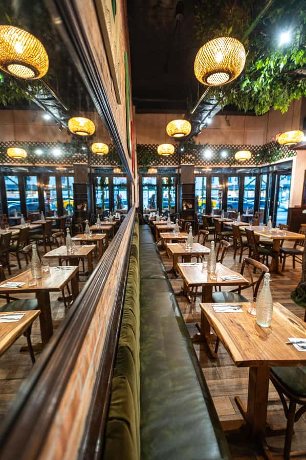 NYC: Central Park Cafe Scenic Lunch & Dinner Experience - Choosing between the 3-course and 4-course menus