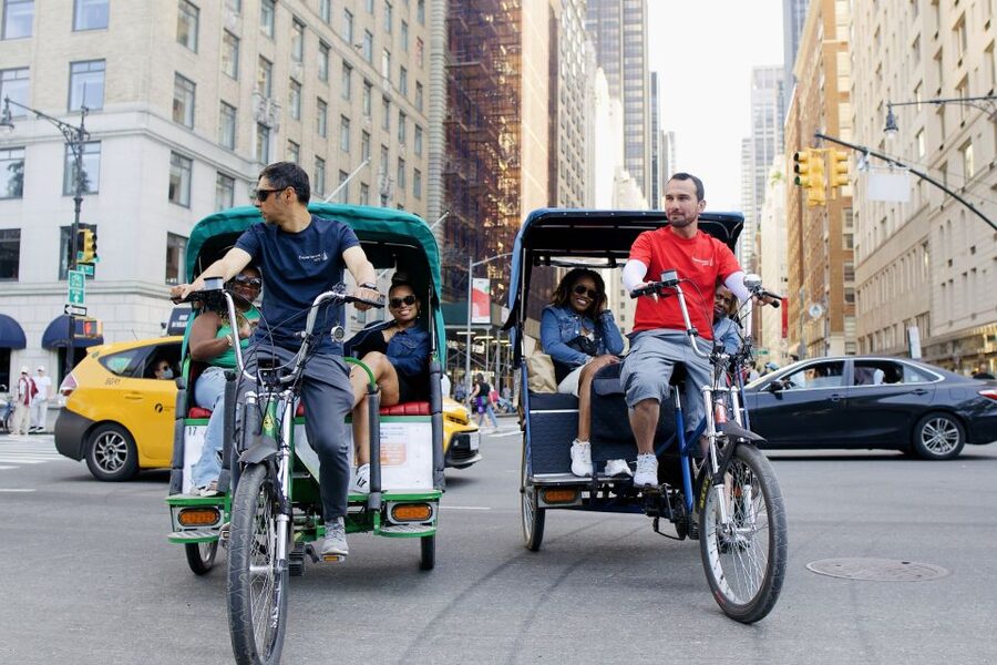 NYC: Central Park Celebrity Homes & Film Spots Pedicab Tour - Celebrity homes and the Upper East Side