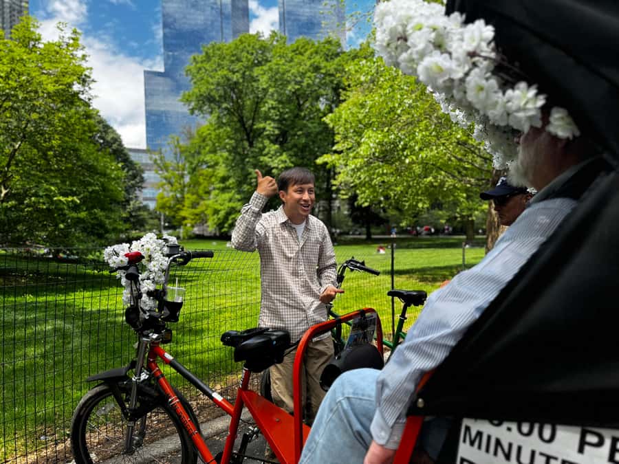 NYC: Central Park Storytelling Pedicab Tour with Theater - From the Carousel to Wollman Rink