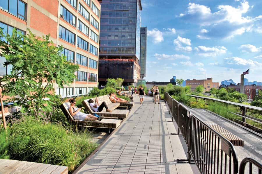 NYC: Chelsea District Private Guided Walking Tour - Finishing near Edge, with admission still separate