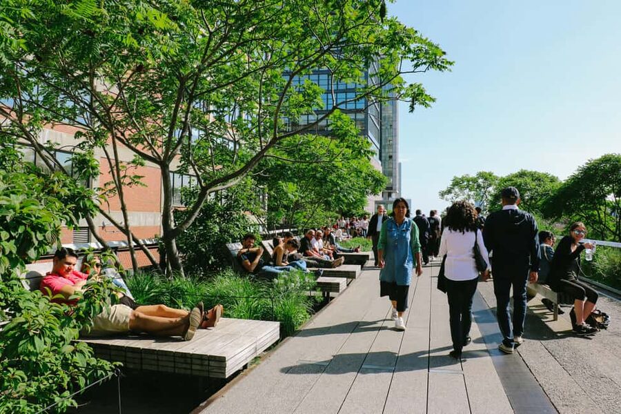 NYC: Chelsea & High Line Tour with Optional Edge Entry - The Meatpacking District beyond the fashion labels